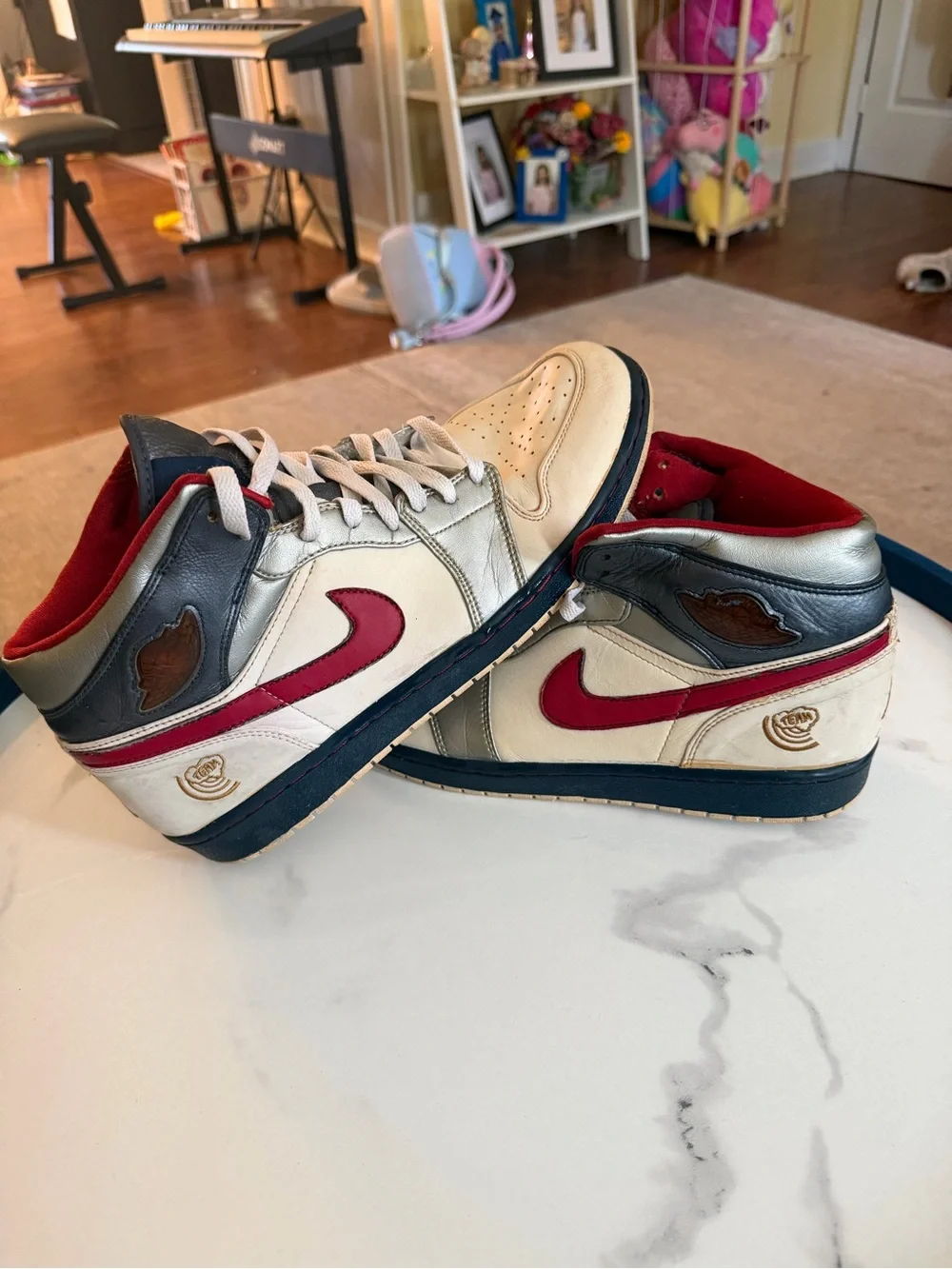 Air Jordan 1 Retro Olympic (2008) sz 13 mens , used no box !!!!